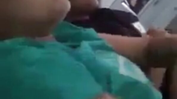 Ženin in nevesta stres premagata s trojko pred poroko