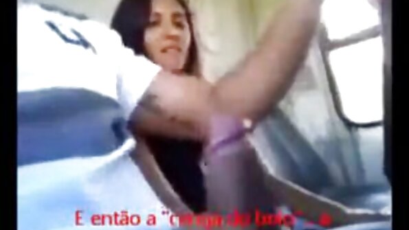 Vroča MILF učiteljica se po težki lekciji zajebe na svoji mizi